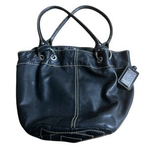 Tignanello Women's Black Leather Shoulder Bag Multicolor‎ Lining